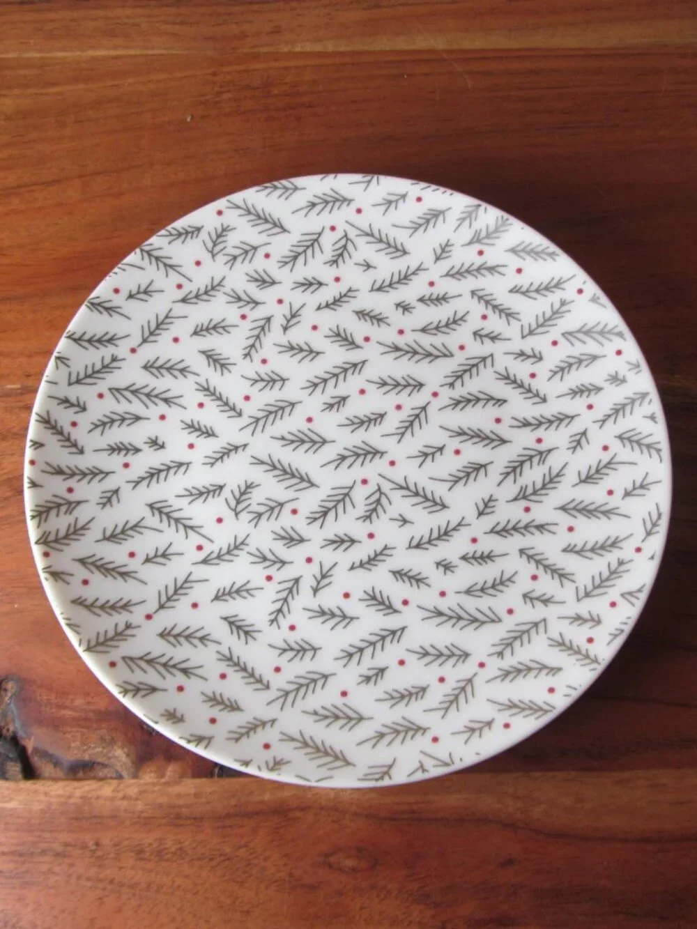 Crate & Barrel Christmas Holiday Appetizer Plates Set of 4 Evergreen (W6628)